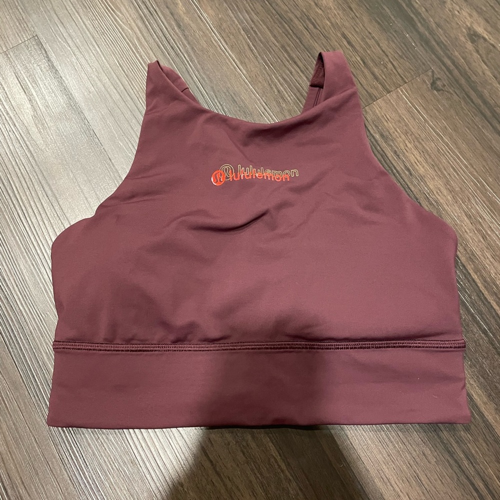 NWOT lululemon high neck energy bra